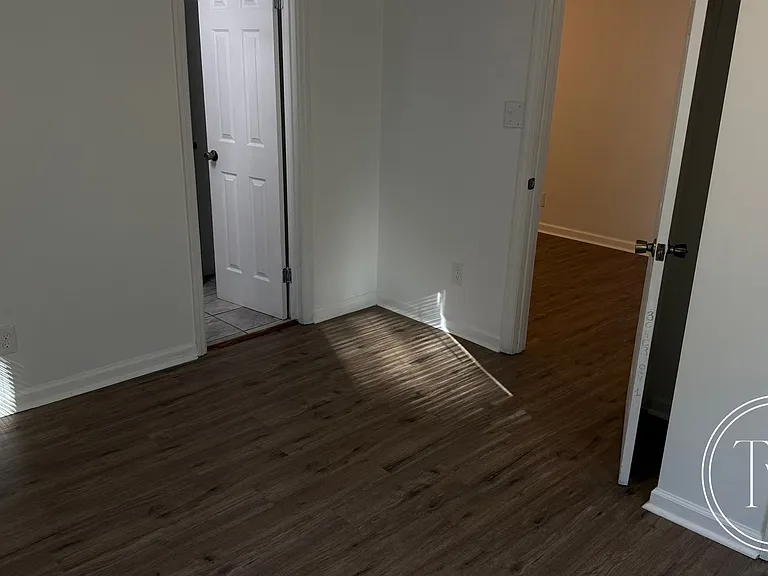 5202 Wendell St — Photo 7