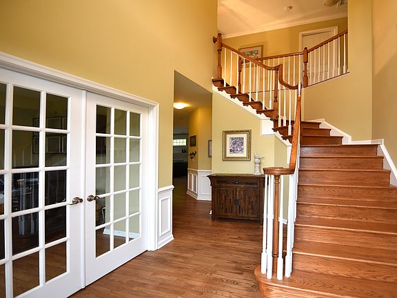 3rd image of 11637 Crest Maple Dr