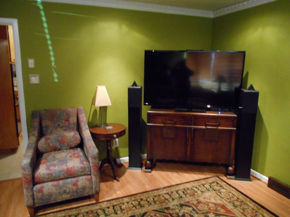 2nd image of 8505 Bangor Dr