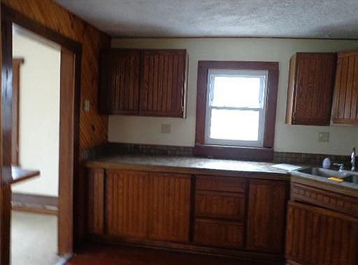 5th image of 1741 North Blvd