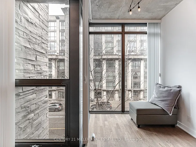15 Beverley St #301 — Photo 17