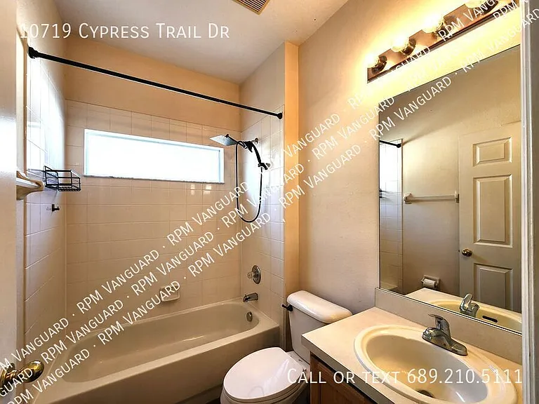 10719 Cypress Trail Dr — Photo 12