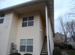 1170 NE Palmblad Dr, Gresham, OR 97030