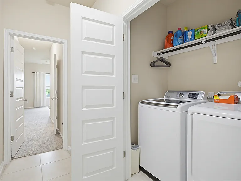 2038 Chelsea Grv — Photo 17