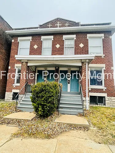 2623-25 Indiana Ave Photo 1
