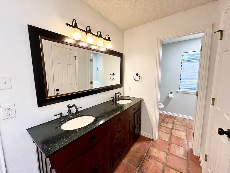 5008 Millsprings Dr — Photo 21
