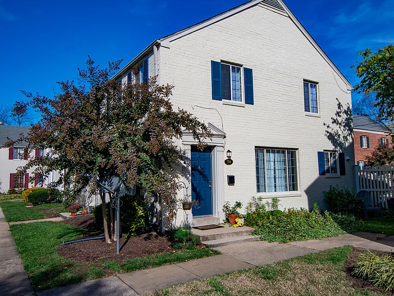 Brookville Townhomes Exterior 43