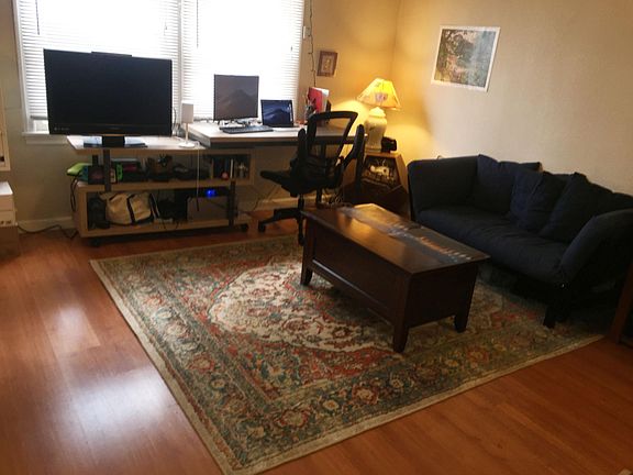 2nd image of 1749 Oxford St APT 4