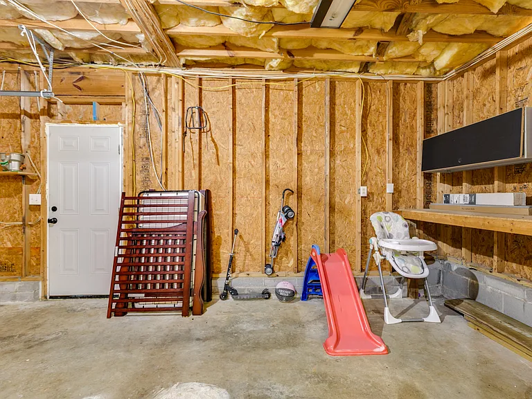 204 Wesley Mill Ln — Photo 38