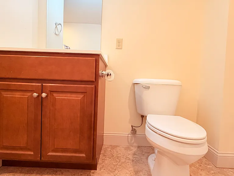 191 College St #203 — Photo 40