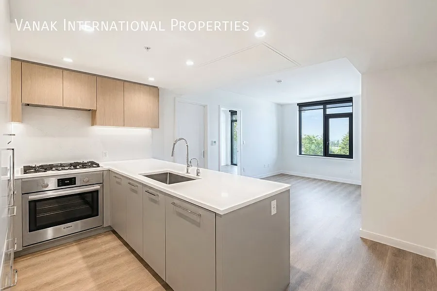 O2 Metrotown | Luxury 2 Bed + Den | 2 Bath | 2 Weeks FREE in AUGUST — Photo 3