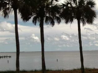 2212 Highway 98, Lanark Village, FL 32323