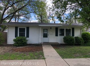 715 W 4th St, Halstead, KS 67056