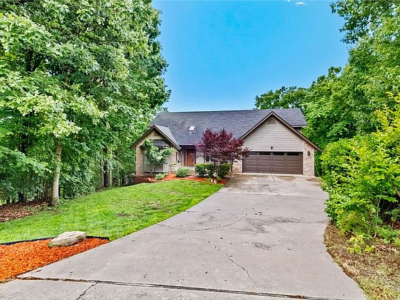 2nd image of 6 Fawley Ln