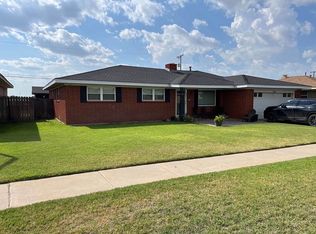 1114 Northwestern St, Perryton, TX 79070