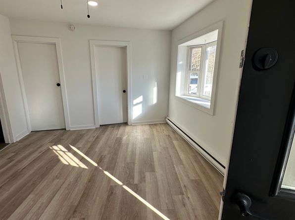 2264 Pennsylvania Ave #B