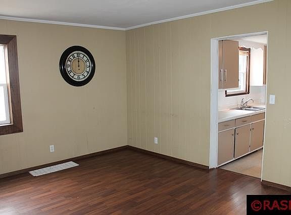 4th image of 318 Van Brunt St