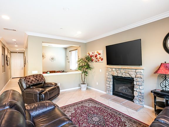 3rd image of 28331 Esplanada Dr
