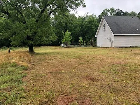 2753 Calhoun Falls Hwy — Photo 2
