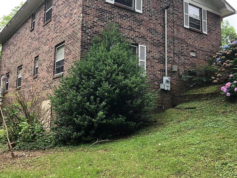 1st image of 106 Walnut Dr