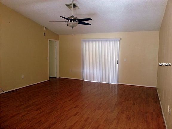 4th image of 417 Saint Anns Dr