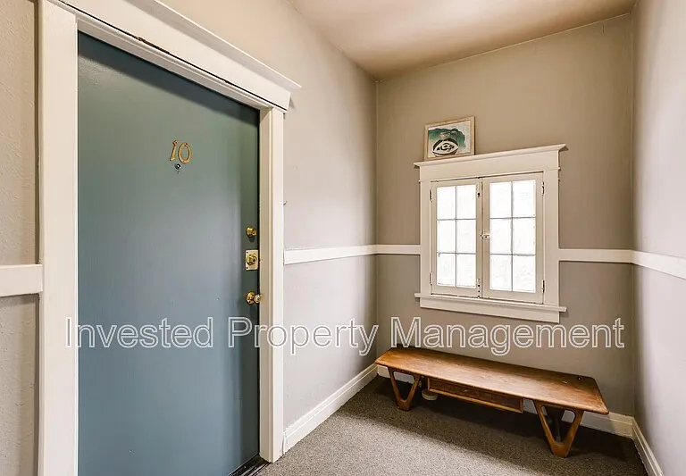 1341 N Washington St #10 — Photo 10