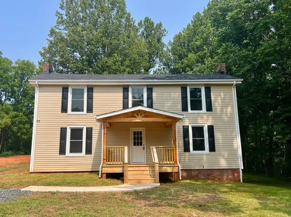 740 Winesap Rd, Madison Heights, VA 24572