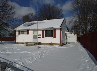 4421 Red Arrow Rd, Flint, MI 48507