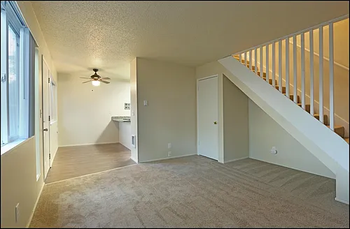 5223 SE Lafayette St #3 Photo 1