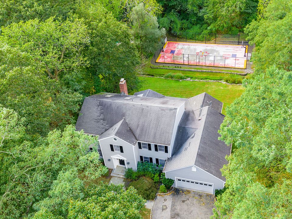 31 Winfield Avenue