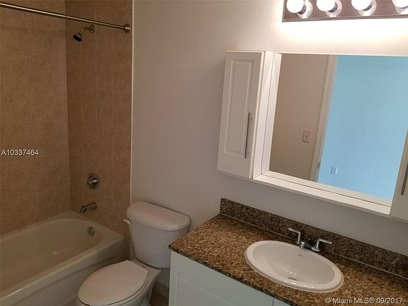 3rd image of 275 NE 18th St APT 301