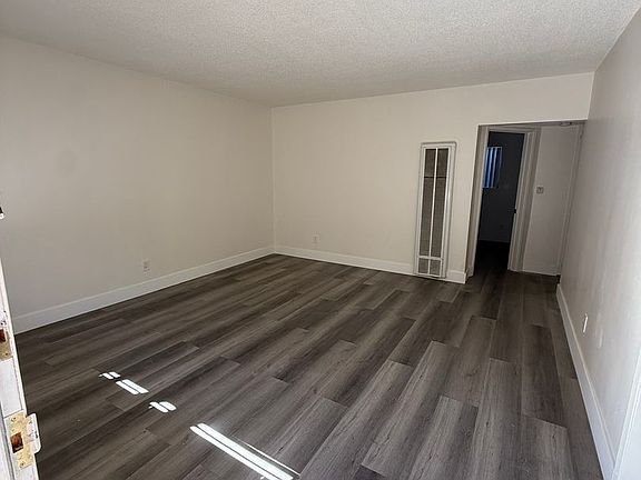 2nd image of 111-115 N East St #115-4