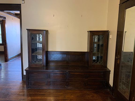 5th image of 914 E 41st St #1W