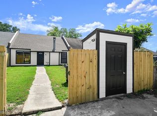 8826 Pecan Tree Dr, Baton Rouge, LA 70810