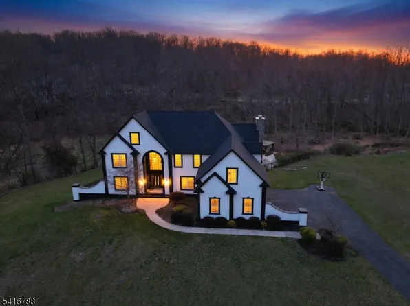 99 Lambert Dr, Sparta Twp., NJ 07871