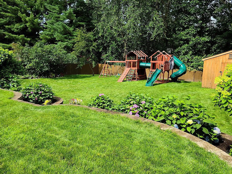 2nd image of 18 Tokay Ln