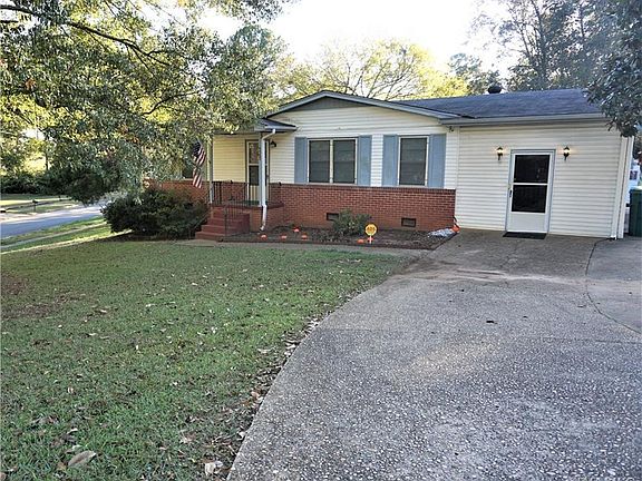 2nd image of 5527 18th St E