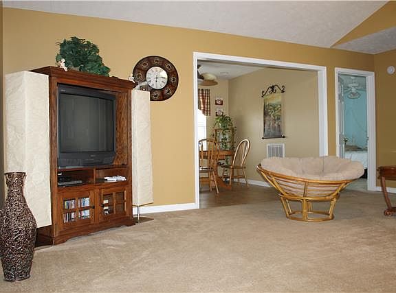 3rd image of 3006 Darcy Ln