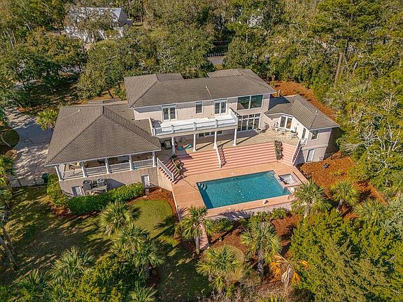 5th image of 466 Midway Cir