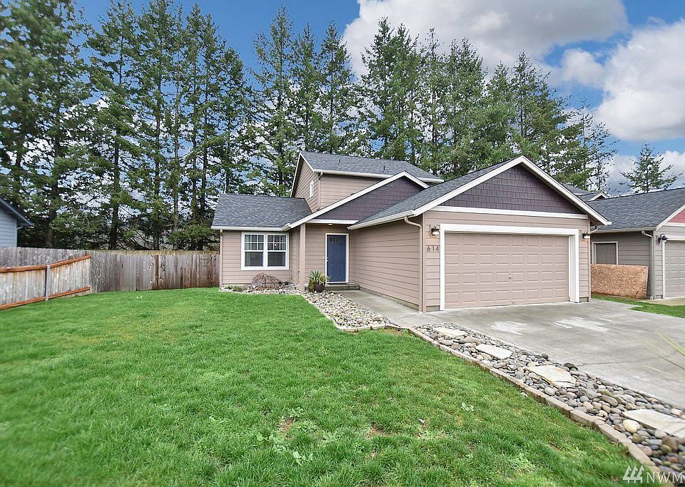 1st image of 614 Joann Dr NE
