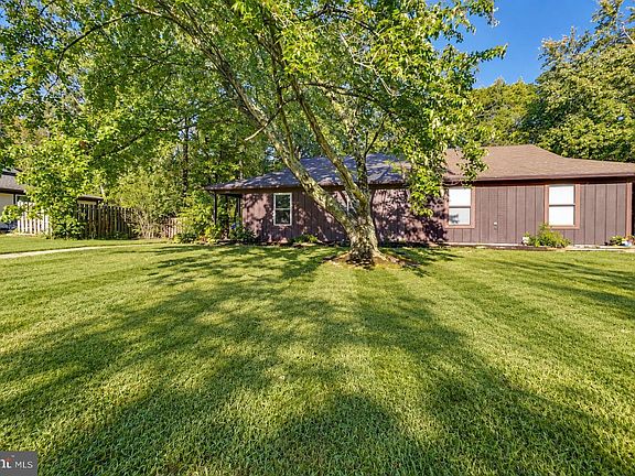 3rd image of 3381 Justice Ct