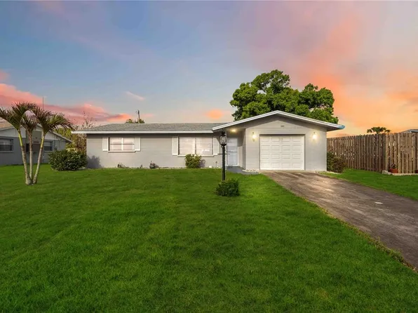 181 Sandhurst Dr, Venice, FL 34293