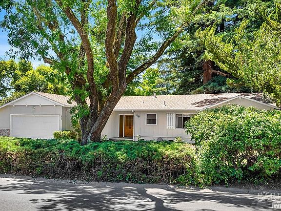 2nd image of 1047 Vassar Drive