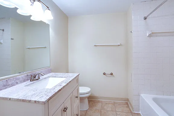 Full Bathroom