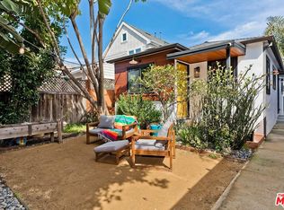 1830 Walgrove Ave, Los Angeles, CA 90066