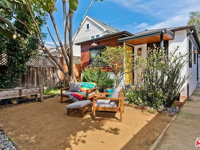 1830 Walgrove Ave, Los Angeles, CA, 90066