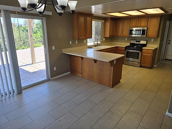 3rd image of 16245 Daza Dr