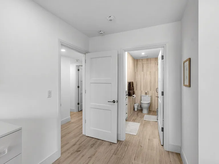 120 N Ocean Blvd #203 — Photo 35