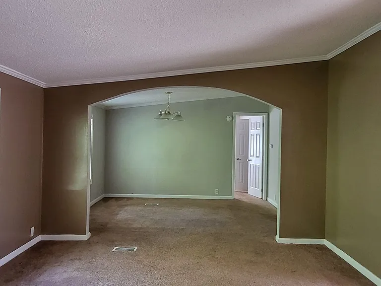 243 Chase Dr — Photo 8