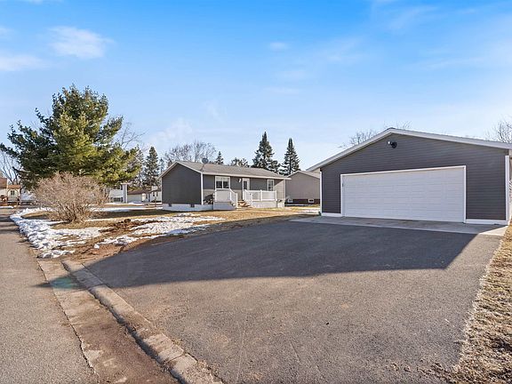 3rd image of 2502 Kelly Ave